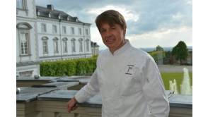 JOACHIM WISSLER verteidigt seinen Titel und ist erneut der „KOCH DER KÖCHE“ - Spitzenköche im deutschlandweiten Online-Voting „Koch der Köche“ mit Gala im Grandhotel Schloss Bensberg ausgezeichnet